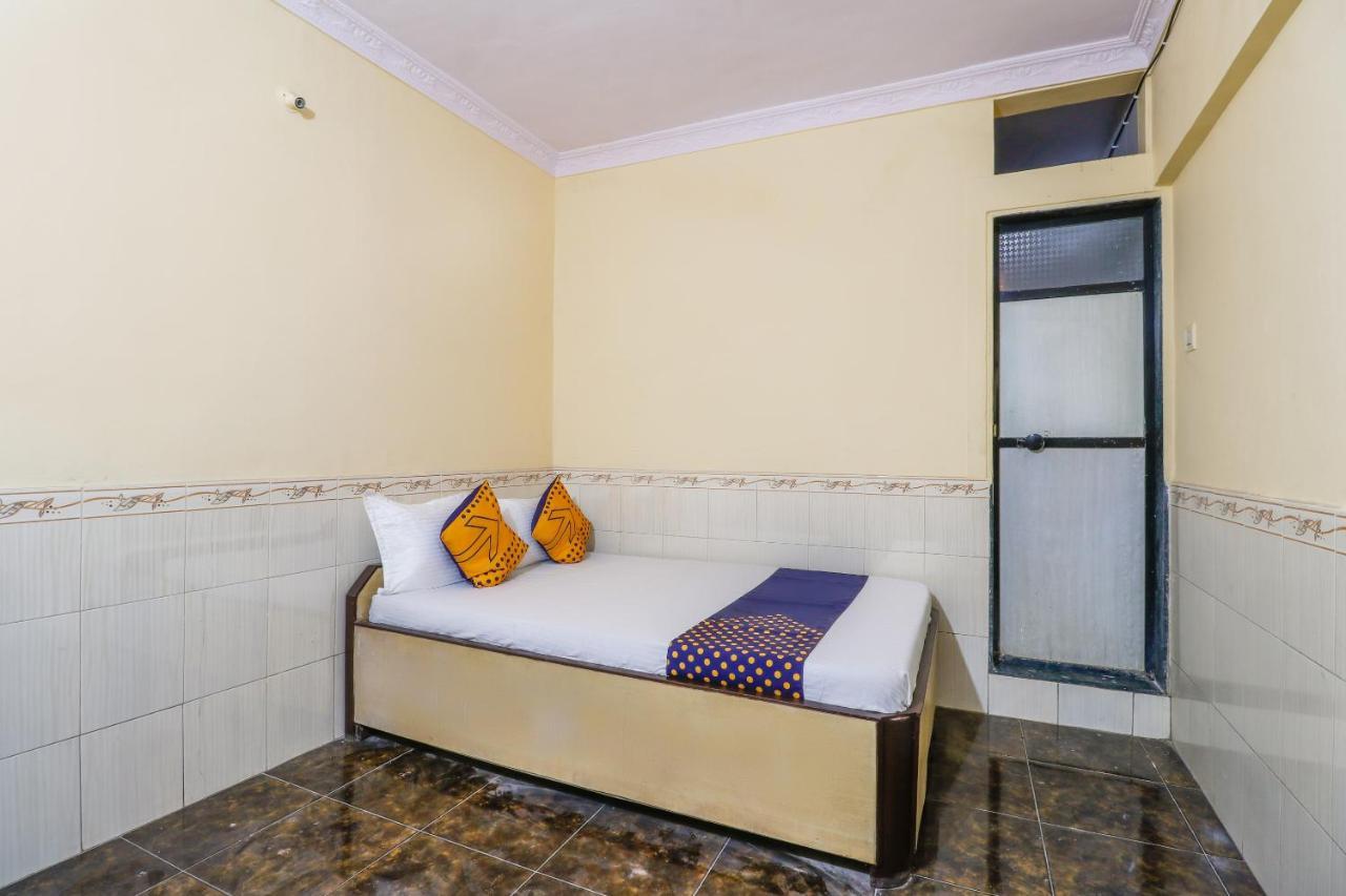 Spot On 66527 Pallavi Lodge Ulhasnagar Exterior photo