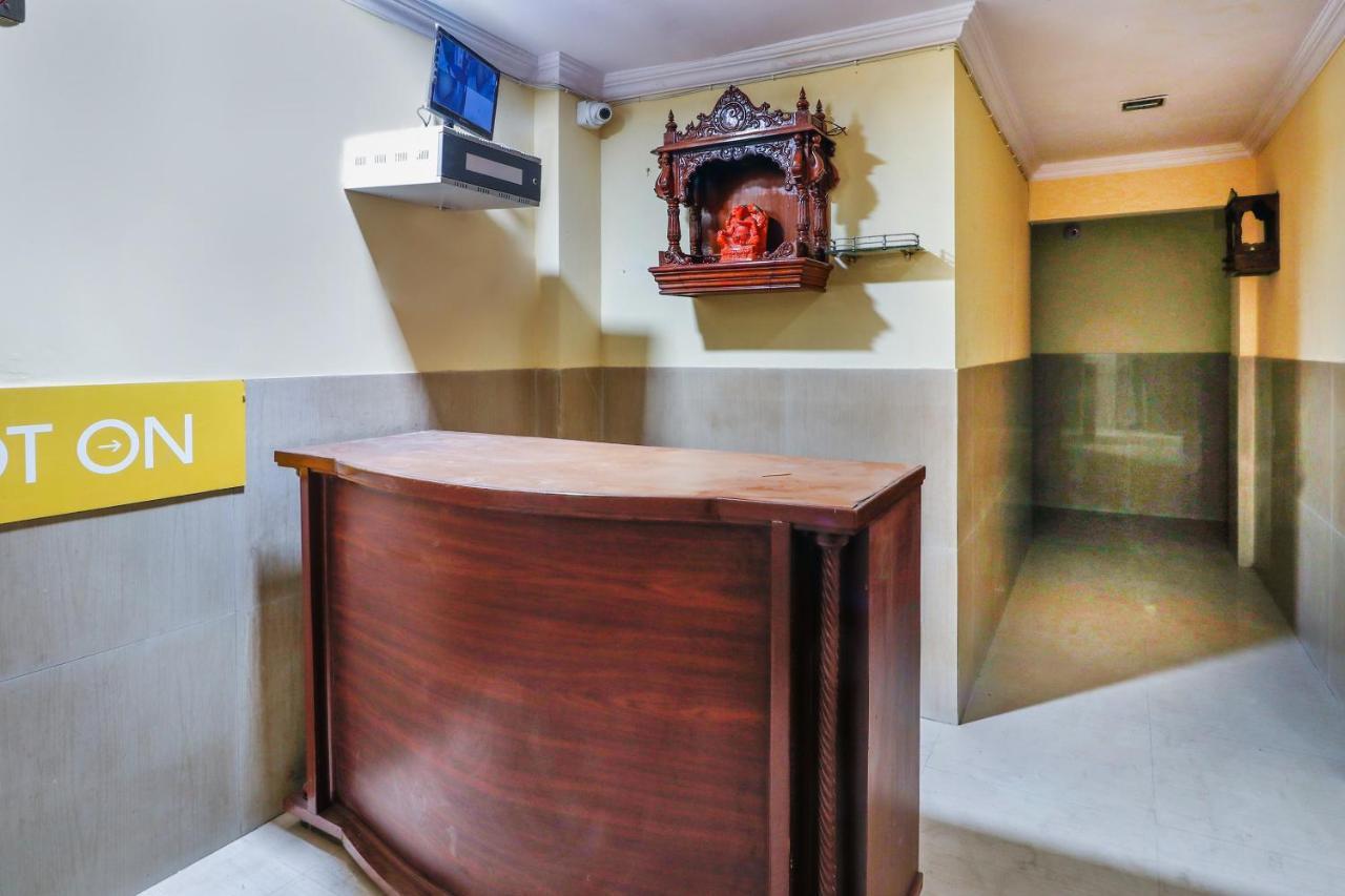 Spot On 66527 Pallavi Lodge Ulhasnagar Exterior photo